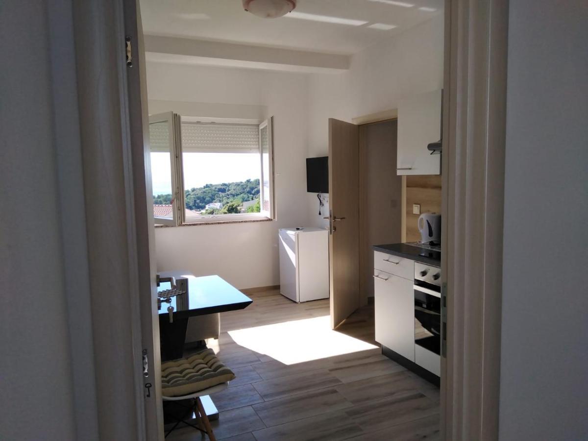 Apartments Patalic โลปาร์ ภายนอก รูปภาพ