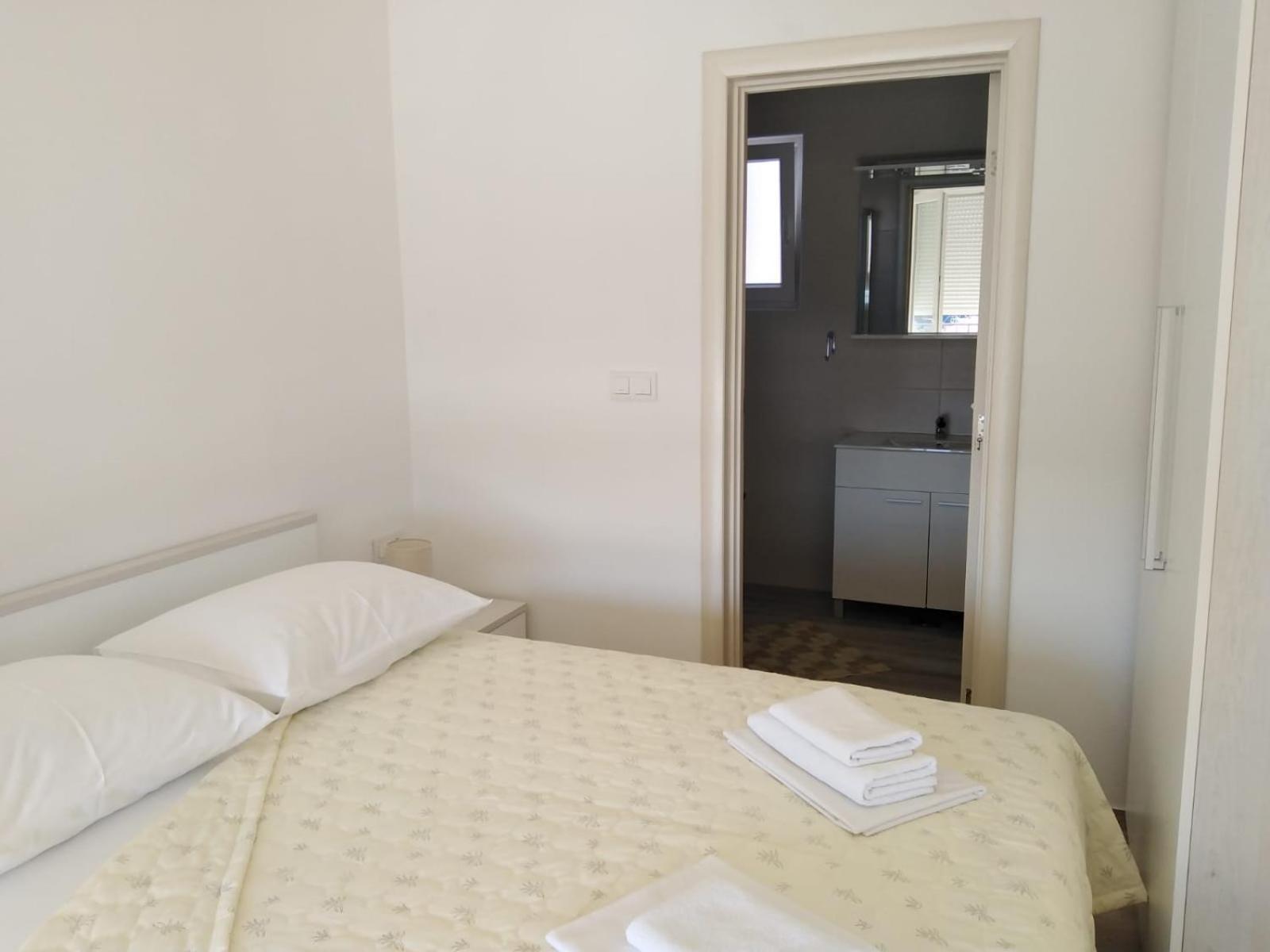 Apartments Patalic โลปาร์ ภายนอก รูปภาพ